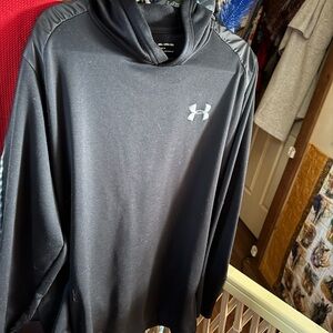 Under Armour Charcoal Pullover
